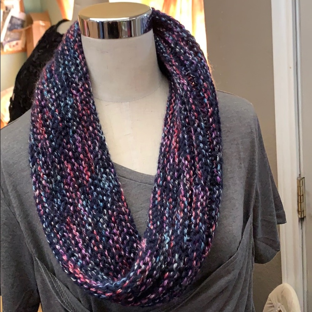 🎁 Wool Knit infinity Scarf!